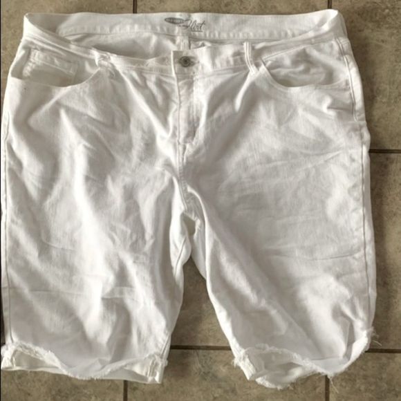 White bermuda jean shorts - Picture 1 of 2